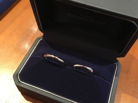 【銀座ダイヤモンドシライシの口コミ】 最後までもう1つの試着に記載しているストレートのメレダイヤの入ったデザ…