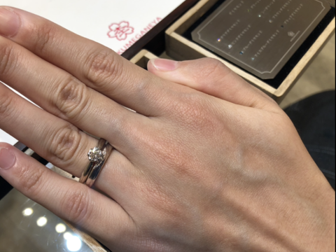 【杢目金屋(もくめがねや)の口コミ】 指輪のデザインがほかのブランドにはまったくなく、金属を何回も層にして…