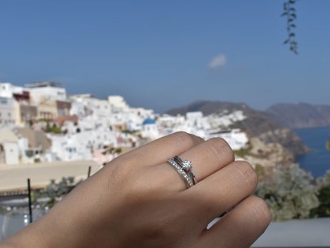 【俄(にわか)の口コミ】 婚約指輪と同じブランドにしたかったので。
婚約指輪がシンプルな分結婚指…