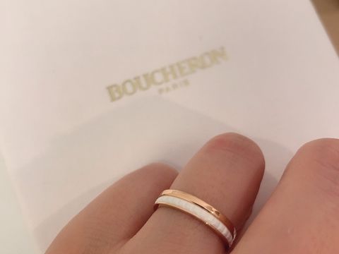 【ブシュロン(BOUCHERON)の口コミ】 人と被らないデザインにしたくて、このマリッジリングにしました。シャン…