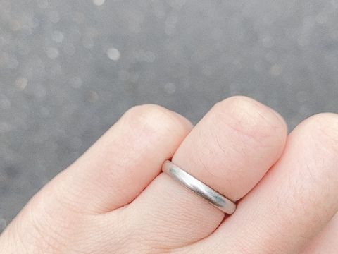 【TANZO.(鍛造指輪)の口コミ】 お互いの好みが違ったのでオーダーしました。
自分の好きな太さやデザイン…