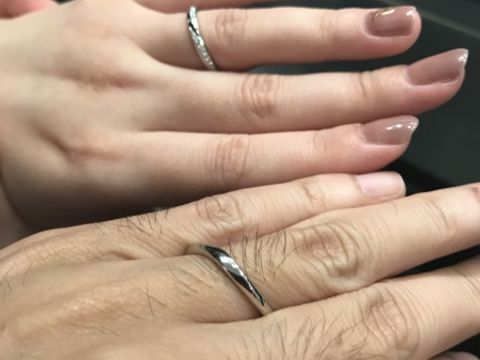 【ヴァンドーム青山(VENDOME AOYAMA)の口コミ】 プラチナが98%も入ってるってところやなめらかなカーブデザイン、シュール…