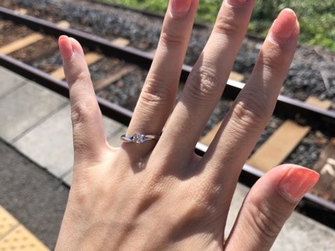 【アイプリモ(I-PRIMO)の口コミ】 一目惚れしました❤️
普段でもつけやすいデザインが決め手です。
価格は想…