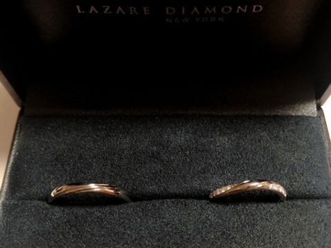 【ラザール ダイヤモンド(LAZARE DIAMOND)の口コミ】 婚約指輪もラザールダイヤモンドさんで購入しました。ショアは中央がプラ…