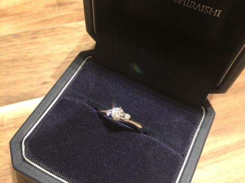 【銀座ダイヤモンドシライシの口コミ】 指輪のデザインに一目惚れで購入しました。もともとウェーブの形が好きで…