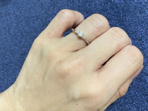 【ラザール ダイヤモンド(LAZARE DIAMOND)の口コミ】 暗いところでもきれいな輝きを放つダイヤモンドのカッティングの素晴らし…