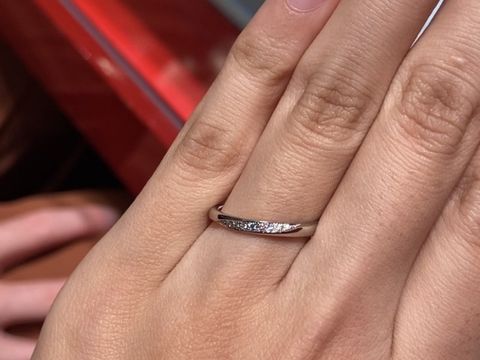 【AFFLUX(アフラックス)の口コミ】 細く丸いデザインになっていて、それほど主張しないのがよいポイントでし…