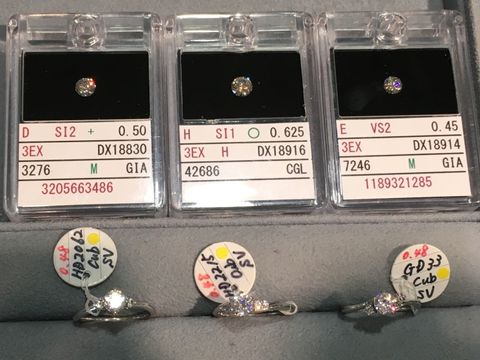 【宝寿堂(ほうじゅどう)の口コミ】 ダイヤモンドの種類が豊富でした。希望に合わせた4C、大きさを選べます。
…