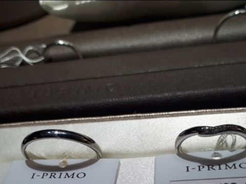 【アイプリモ(I-PRIMO)の口コミ】 ここの店舗は凄く種類が豊富だと思いました。V字の形が似合うと教えて頂い…