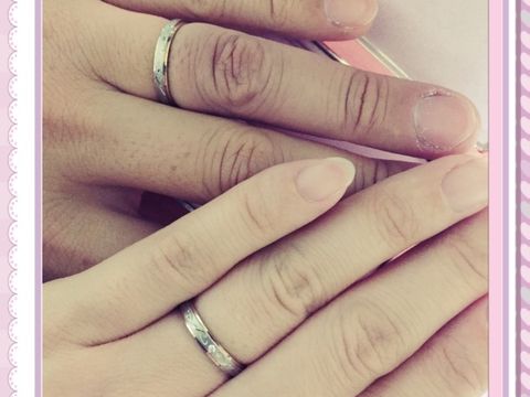 【SIND BAD(シンドバット)の口コミ】 一般的な結婚指輪ではなく、お互いに納得のいくデザインにしました。プラ…