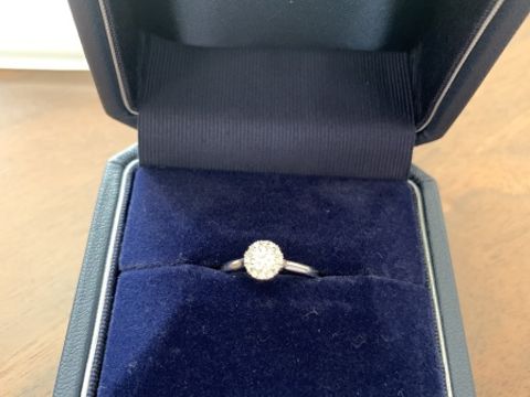 【銀座ダイヤモンドシライシの口コミ】 リングのデザインが、ダイヤモンドが映えるものだったから。他のブランド…