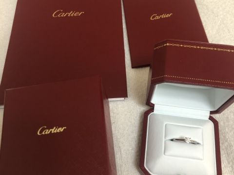 【カルティエ(Cartier)の口コミ】 昔からのカルティエがのレッドボックスが憧れだったのでプロポーズの時に…