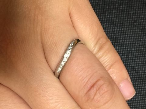 【エクセルコダイヤモンド(EXELCO DIAMOND)の口コミ】 婚約指輪と重ね付けできる指輪が欲しくて、県外まで行くなど多くのお店を…