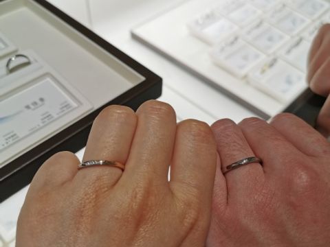 【俄(にわか)の口コミ】 とにかく着け心地がよくて、レディースもメンズも品の良い指輪でした。価…