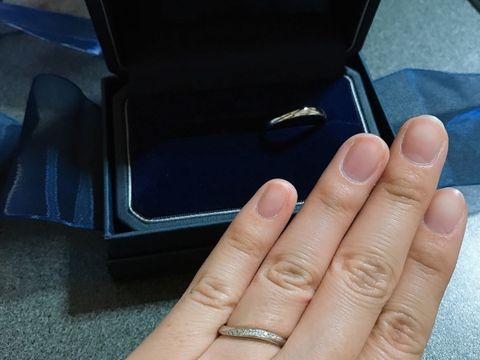 【エクセルコダイヤモンド(EXELCO DIAMOND)の口コミ】 友人がこのお店で決めたという話を聞いて、安心して来店しました。指に合…