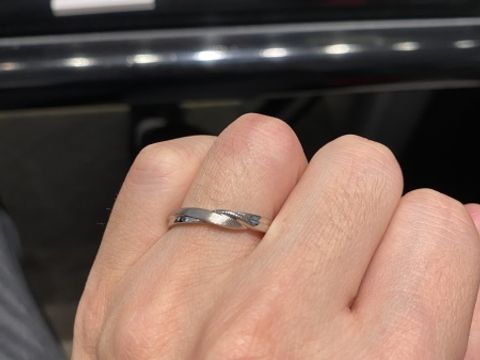 【エクセルコダイヤモンド(EXELCO DIAMOND)の口コミ】 ストレートな形状ながら非常に立体的なデザインなので、非常に気に入りま…