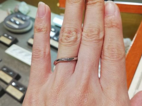 【アネリディギンザ(ANELLI DI GINZA)の口コミ】 取り扱いの少ないピンクダイアモンドをメインにしており、シンプルで使い…