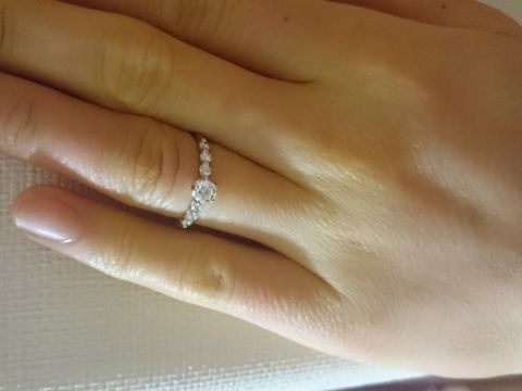 【tamaya BRIDAL(宝石の玉屋)の口コミ】 婚約指輪は、プレゼントではなく、夫と一緒に買いに行きました。私は指が…