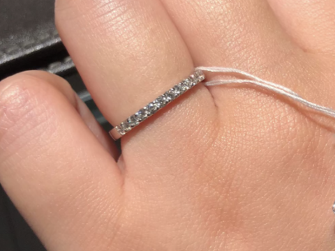 【銀座ダイヤモンドシライシの口コミ】 常日頃つけられるハーフエタニティが素敵だなと思った。冠婚葬祭時は指輪…