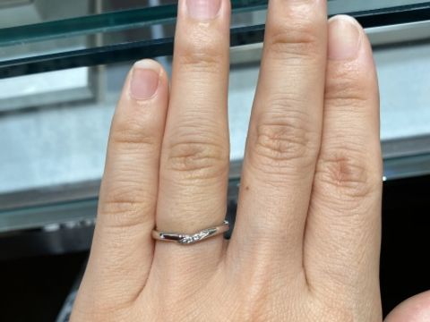 【アイプリモ(I-PRIMO)の口コミ】 私は指が短くふっくらしているのですが、V字になっているので、ストレート…