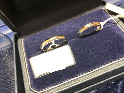 【銀座ダイヤモンドシライシの口コミ】 シンプルなものがいいと伝えると、
シンプルではありつつも、存在感のある…