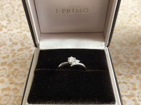 【アイプリモ(I-PRIMO)の口コミ】 まず、指輪の色を決める際、普段付けやすい色ということでシルバーを選び…