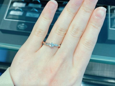 【エクセルコダイヤモンド(EXELCO DIAMOND)の口コミ】 Clair de Lune Fine (クレア ド ルーン フィーヌ)です。ゆるやかなウェー…