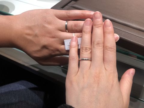 【アイプリモ(I-PRIMO)の口コミ】 シンプルで飽きのこないデザインでした。つけ心地も悪くなく、人気のブラ…