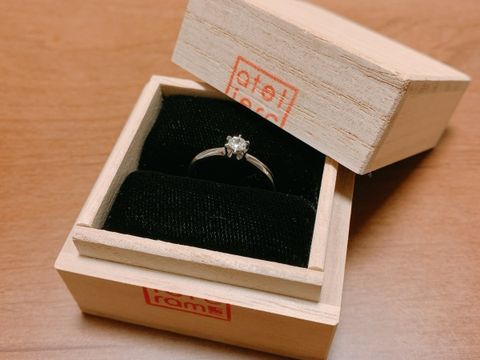 【atelier CraM(アトリエ クラム)の口コミ】 自分たちでデザインを考えて手作りできたところです。はじめにダイヤモン…