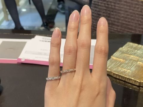 【グラフ(GRAFF)の口コミ】 フルエタニティのローレンスグラフシグネチャーという指輪を試着しました…