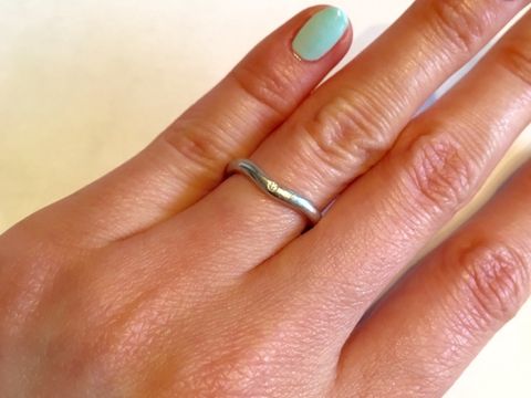 【ティファニー(Tiffany & Co.)の口コミ】 シンプルなデザインで探していたので、一粒のダイヤがポイントとなってい…