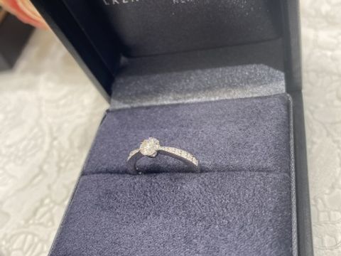 【ラザール ダイヤモンド(LAZARE DIAMOND)の口コミ】 世界三大カッターズブランドだけあって、明らかに他のブランドとは違う輝…