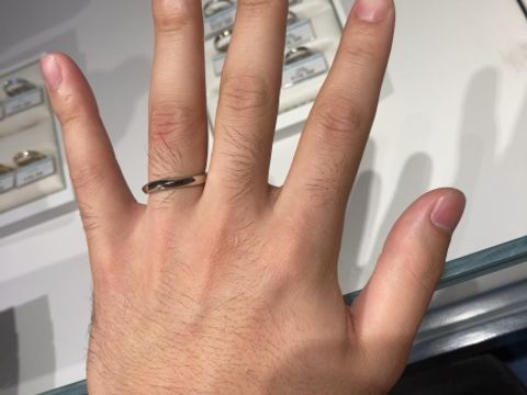 【銀座ダイヤモンドシライシの口コミ】 クレール8という指輪に決定しました。プラチナ、シンプル(彼はストレート…