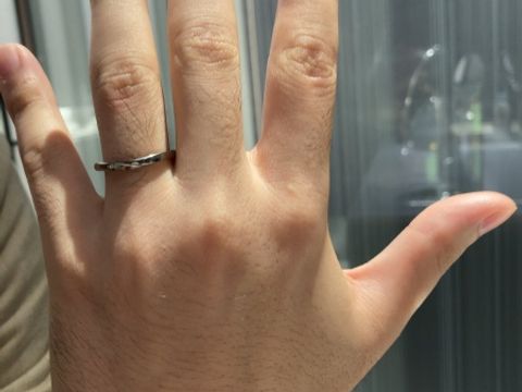 【俄(にわか)の口コミ】 指輪を探す上で、プラチナ、シンプル(彼はストレートのデザインなしでも可…