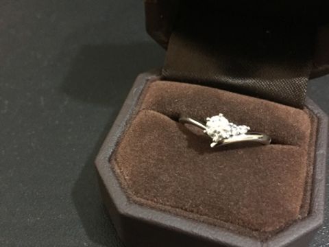 【アイプリモ(I-PRIMO)の口コミ】 指にはめた時のフィット感と自分に似合うかどうかが決め手でした。他にも…