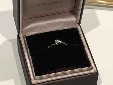 【アイプリモ(I-PRIMO)の口コミ】 ダイヤモンドの質がとてもよく輝きが綺麗です！！指輪のデザインも華奢な…