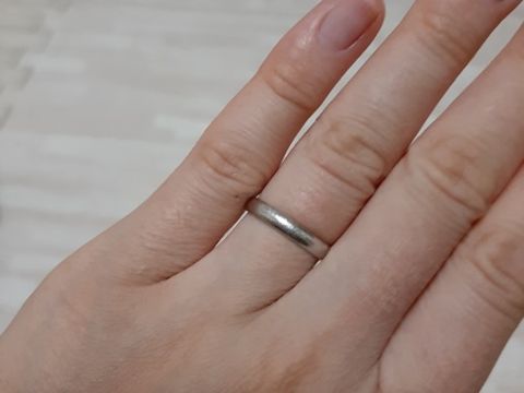 【MIKIMOTO(ミキモト)の口コミ】 シンプルでかわいいデザインが好みでした。
ずっとつけるものだから飽きの…