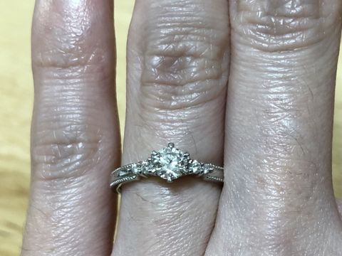 【garden(ガーデン)の口コミ】 ダイヤの高さがあまりなく、普段使いでも付けやすいものがいいなと思って…