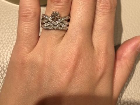 【ショーメ(CHAUMET)の口コミ】 婚約、結婚指輪のデザインに統一性があり、一緒につけたときに無駄のない…
