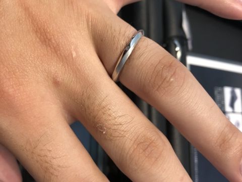 【エクセルコダイヤモンド(EXELCO DIAMOND)の口コミ】 他にはないデザインであること。艶消し加工されている個所とされていない…