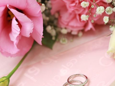 【アイプリモ(I-PRIMO)の口コミ】 どちらもデザインがシンプルなのに存在感がある事。
小さなダイヤモンドが…