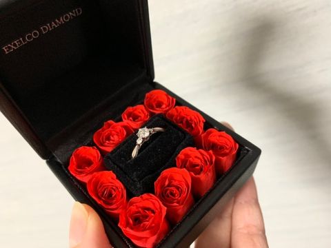 【エクセルコダイヤモンド(EXELCO DIAMOND)の口コミ】 デザインが豊富すぎて迷いましたが、指が綺麗に見えたことと、どこのブラ…