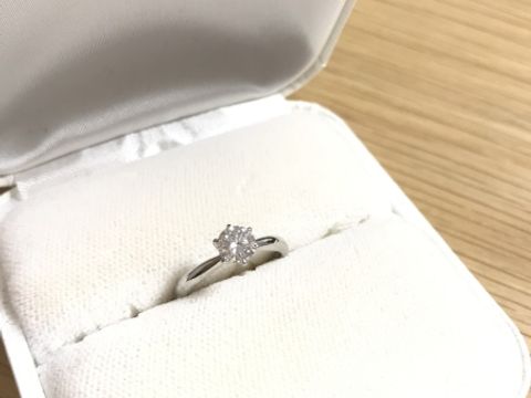 【ロコ・アラモードの口コミ】 ブランドよりもダイヤの質にこだわりたかったので、予算内で最高のダイヤ…
