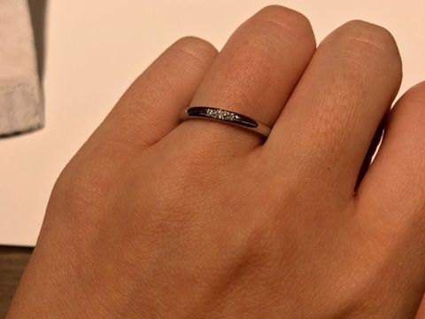 【ラザール ダイヤモンド(LAZARE DIAMOND)の口コミ】 5粒ダイヤと3粒ダイヤで指輪を探していて、色々ブランドを見させていただ…