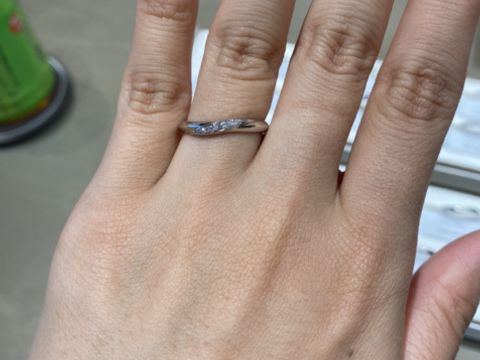 【アイプリモ(I-PRIMO)の口コミ】 ウェーブがある方がストレートより指が綺麗にみえると思い、かつ主張が激…