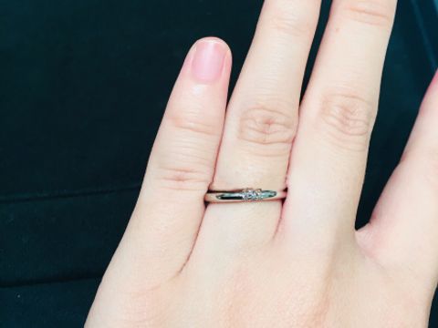 【ティファニー(Tiffany & Co.)の口コミ】 ダイヤ無しの結婚指輪も使いやすくて良いと思いますが、せっかくなのでダ…