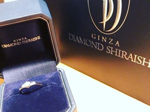 【銀座ダイヤモンドシライシの口コミ】 ダイヤモンドが綺麗に見えるデザインと感じたため。
種類が豊富でなかなか…
