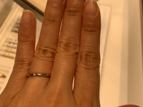 【ティファニー(Tiffany & Co.)の口コミ】 ティファニーさんの指輪は6つほどお試ししました。
さりげなくてシンプル…