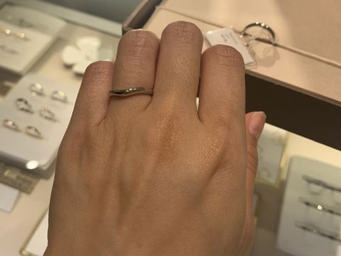 【ブルガリ(BVLGARI)の口コミ】 ネットでもみていたコロナウェディングをつけているのがこの写真です。綺…