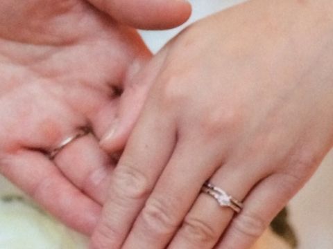 【4℃ BRIDAL(ヨンドシーブライダル)の口コミ】 婚約指輪を購入させて頂いた以来、４℃さんの大ファンになり、結婚指輪も、…